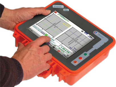 display of bolt tension measurement device TRAXX-M2